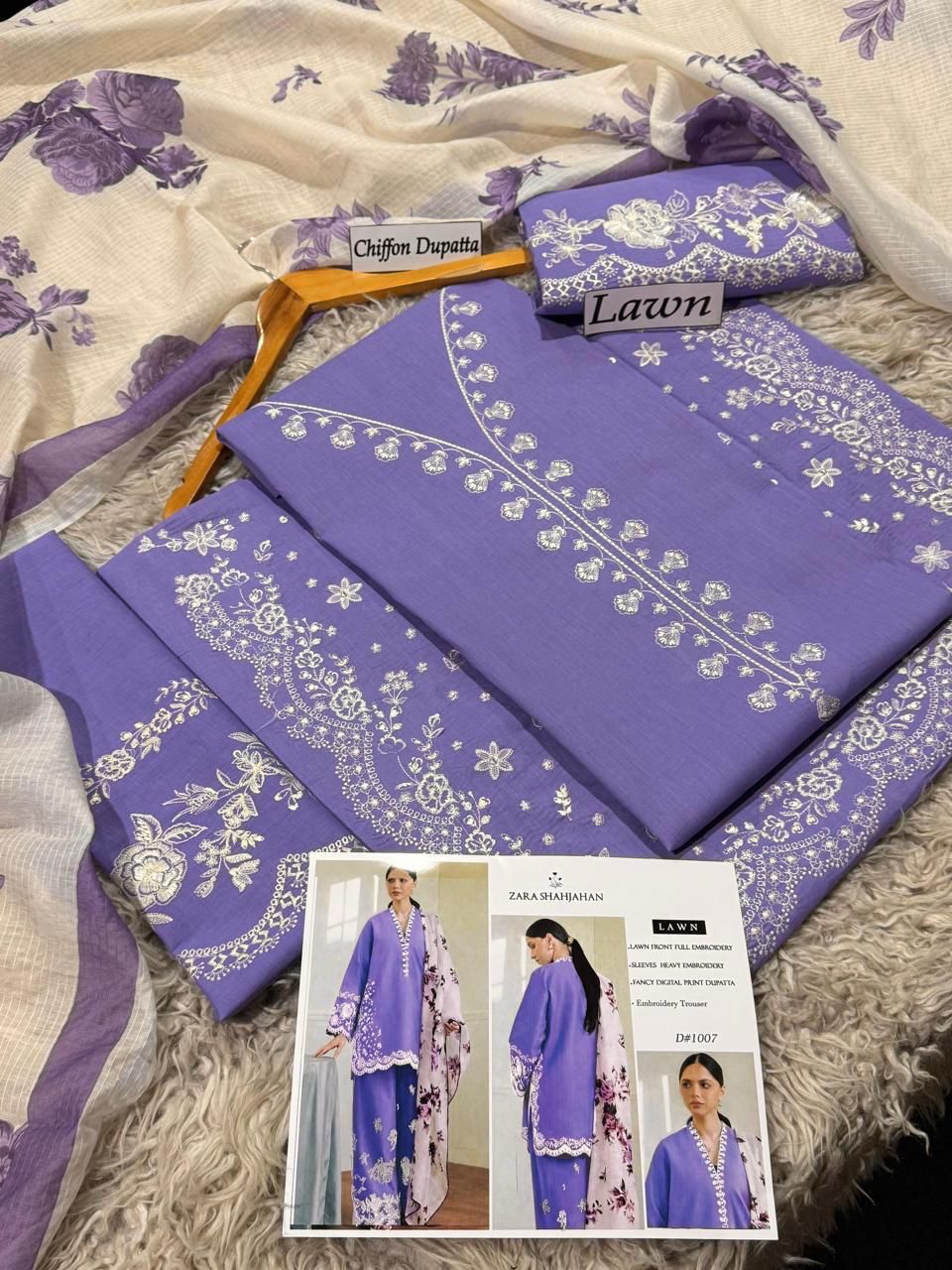 SUMMER COLLECTION HEAVY EMBROIDERY 3 PIECE LOWN SUIT UNSTITCHED