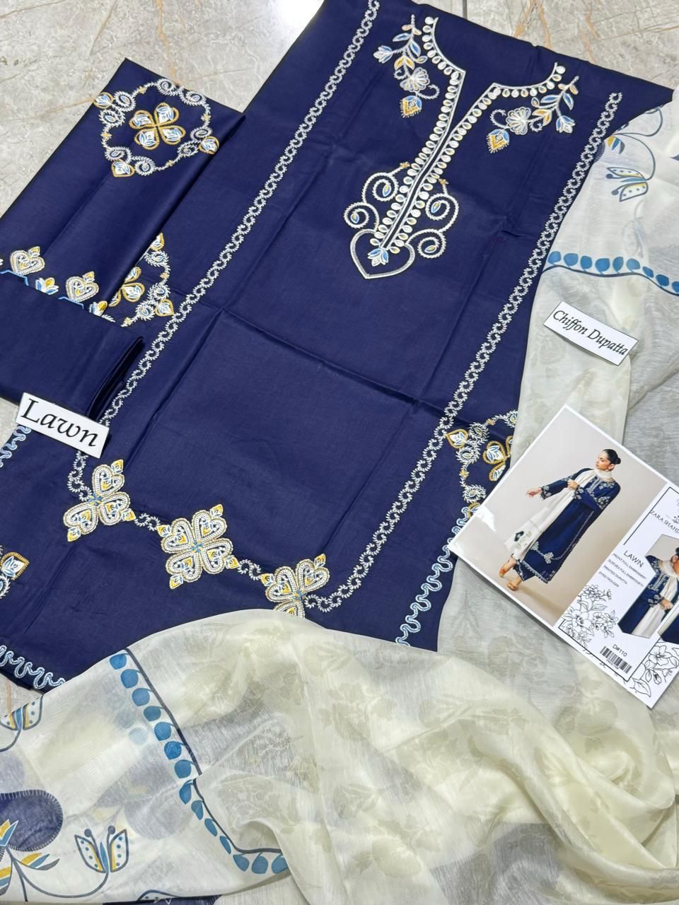EMBROIDERY 3 PIECE LOWN SUIT