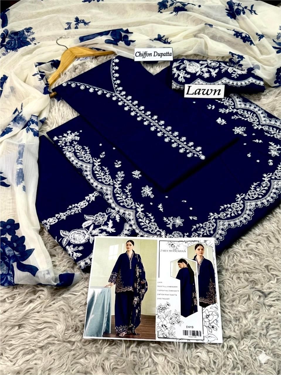 SUMMER COLLECTION HEAVY EMBROIDERY 3 PIECE LOWN SUIT UNSTITCHED