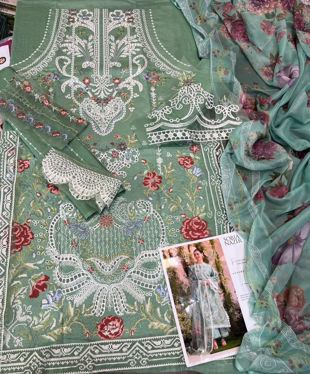 SOBIA NAZIR LUXURY COLLECTION EMBROIDERY 3 PIECE LOWN UNSTITCHED SUIT