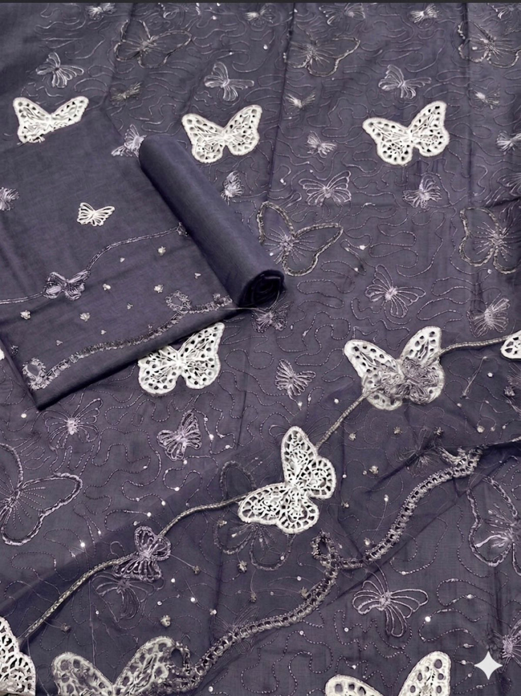 SUMMER COLLECTION EMBROIDERY 2 PIECE SUIT