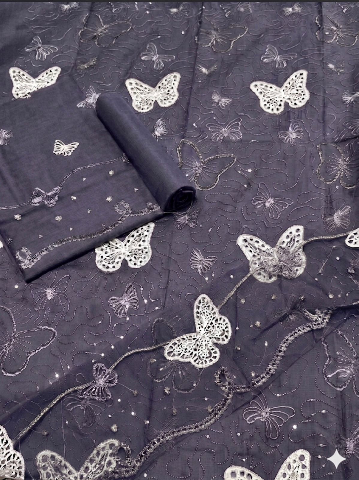 SUMMER COLLECTION EMBROIDERY 2 PIECE SUIT