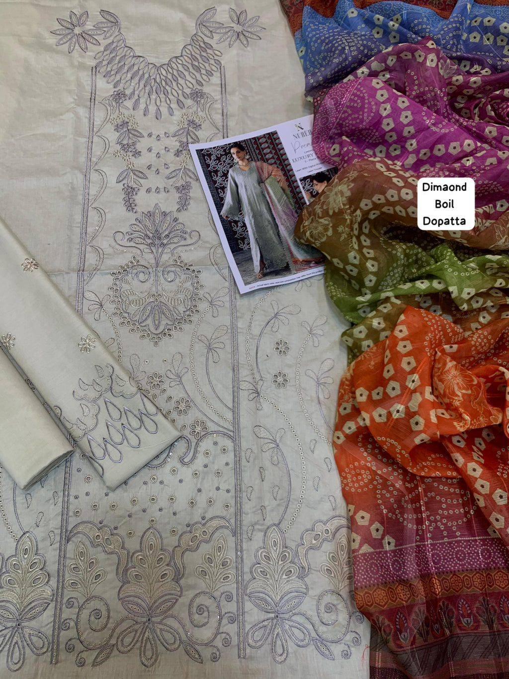 EMBROIDERY 3 PIECE UNSTITCHED LOWN SUIT