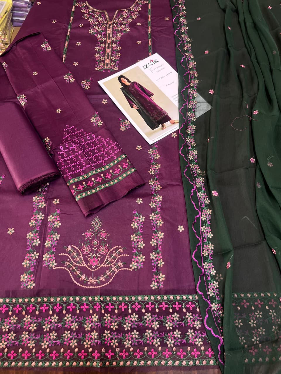EMBROIDERY 3 PIECE UNSTITCHED LOWN SUIT