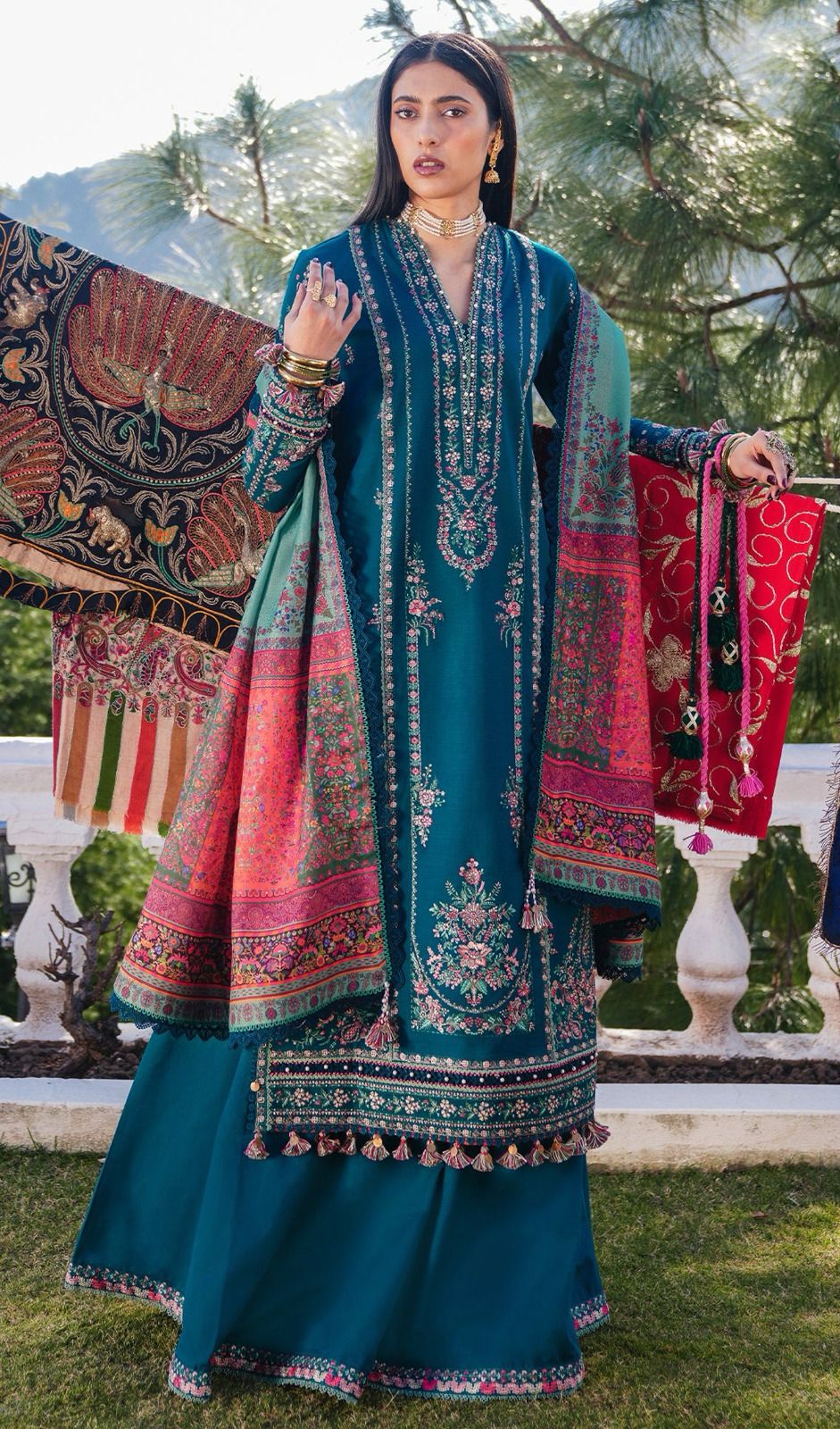 MARIA B HEAVY EMBROIDERY 3 PIECE LOWN UNSTITCHED SUIT